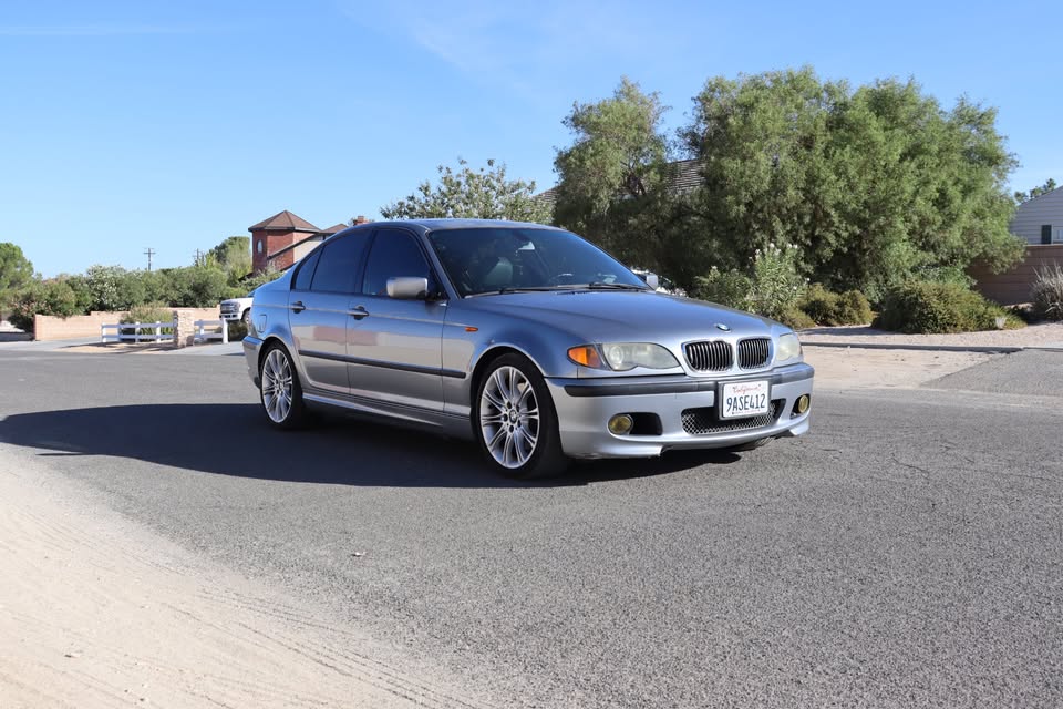 2004 BMW 330i zhp