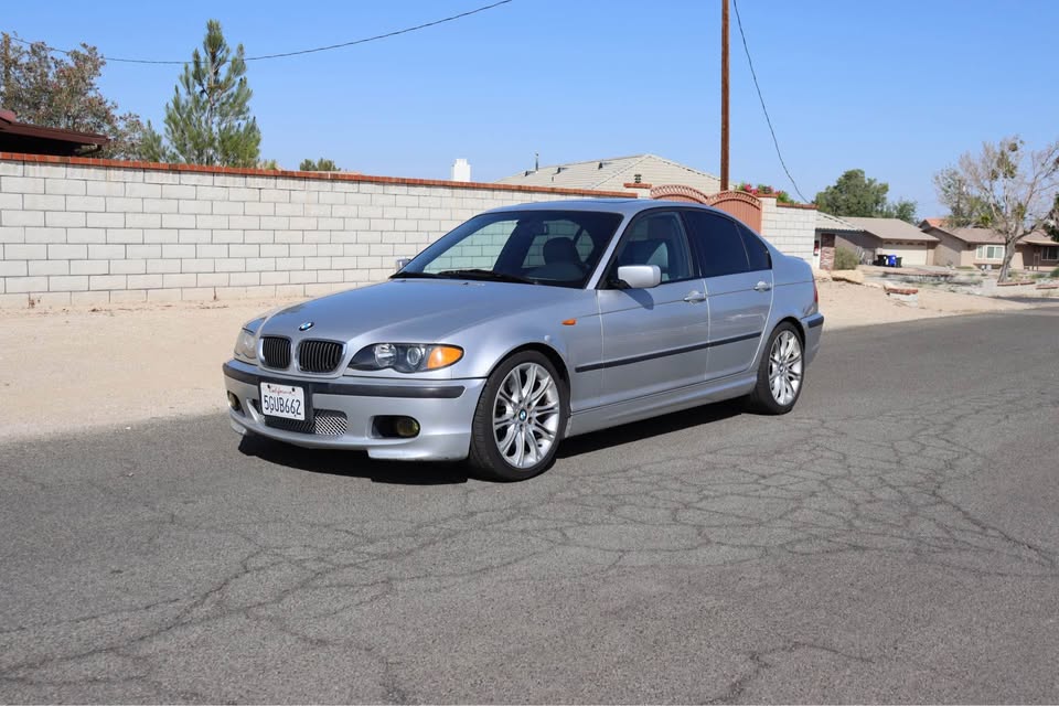 2004 BMW 330i zhp